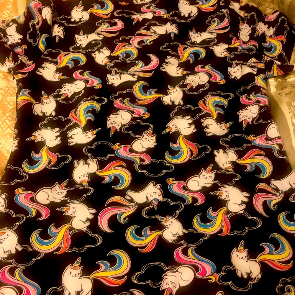 Black scrub top